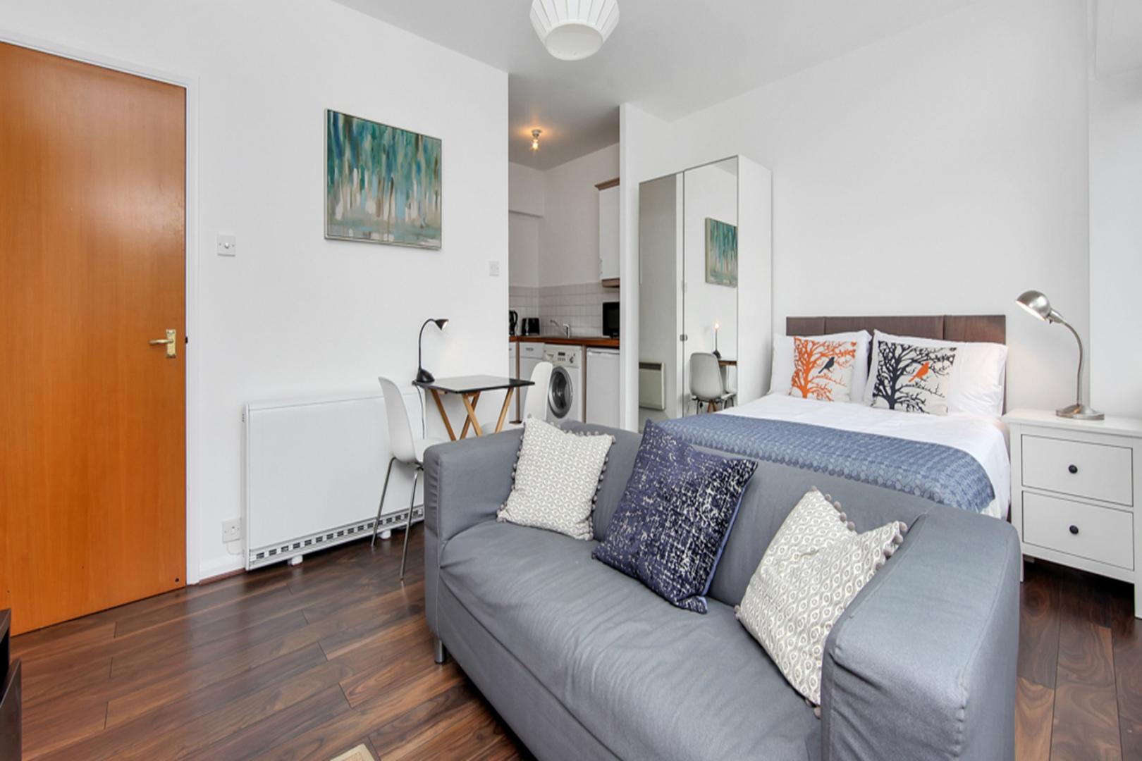 Includes concierge, pool, gym & water rates  Metro Central Heights, Newington Causeway, Elephant & Castle